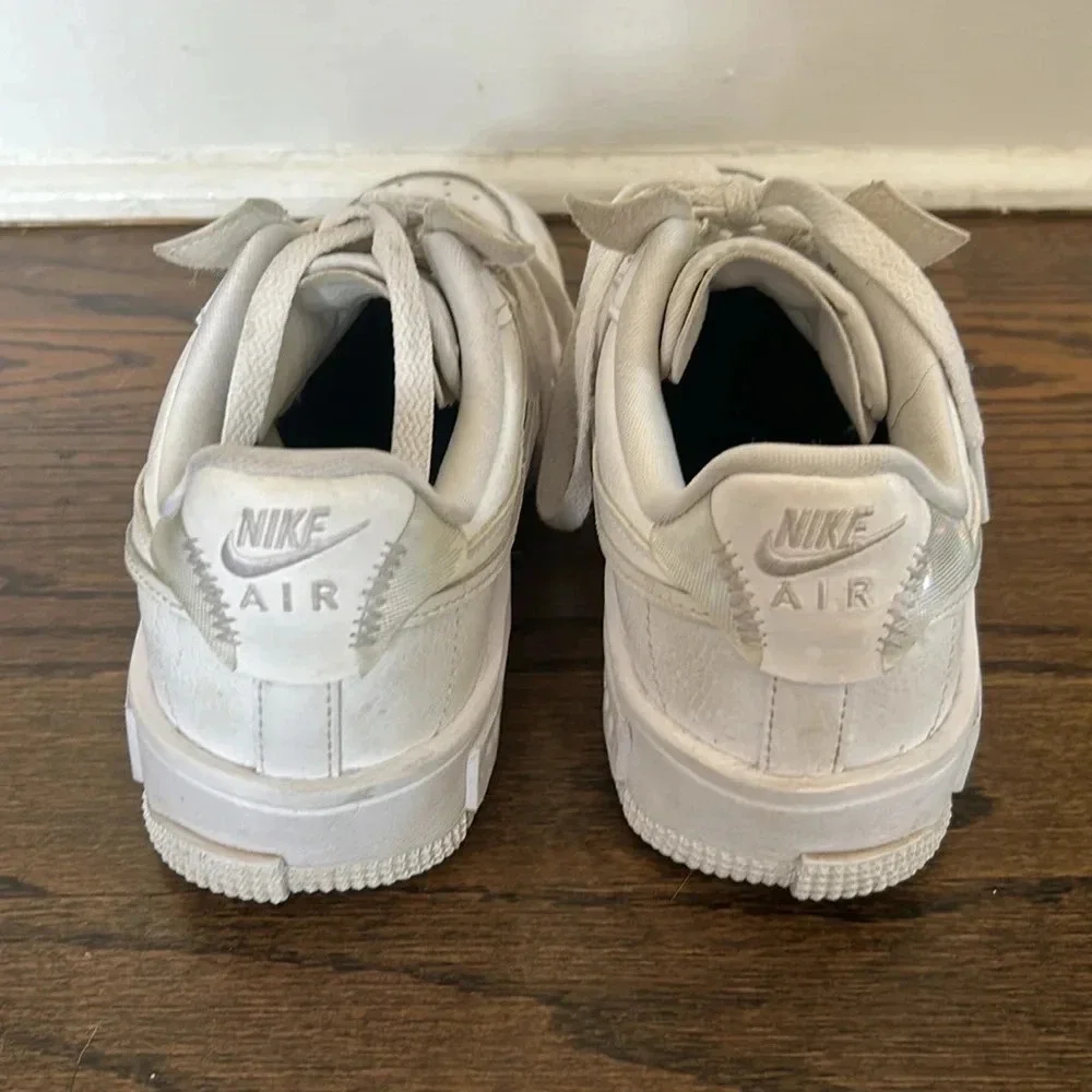 Nike Womens Air Force 1 Fontanka Triple White low top sneakers